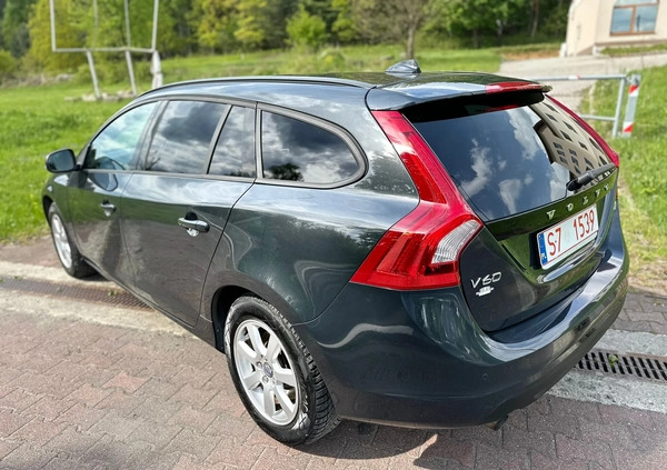 Volvo V60 cena 33900 przebieg: 170000, rok produkcji 2013 z Jaworzno małe 326